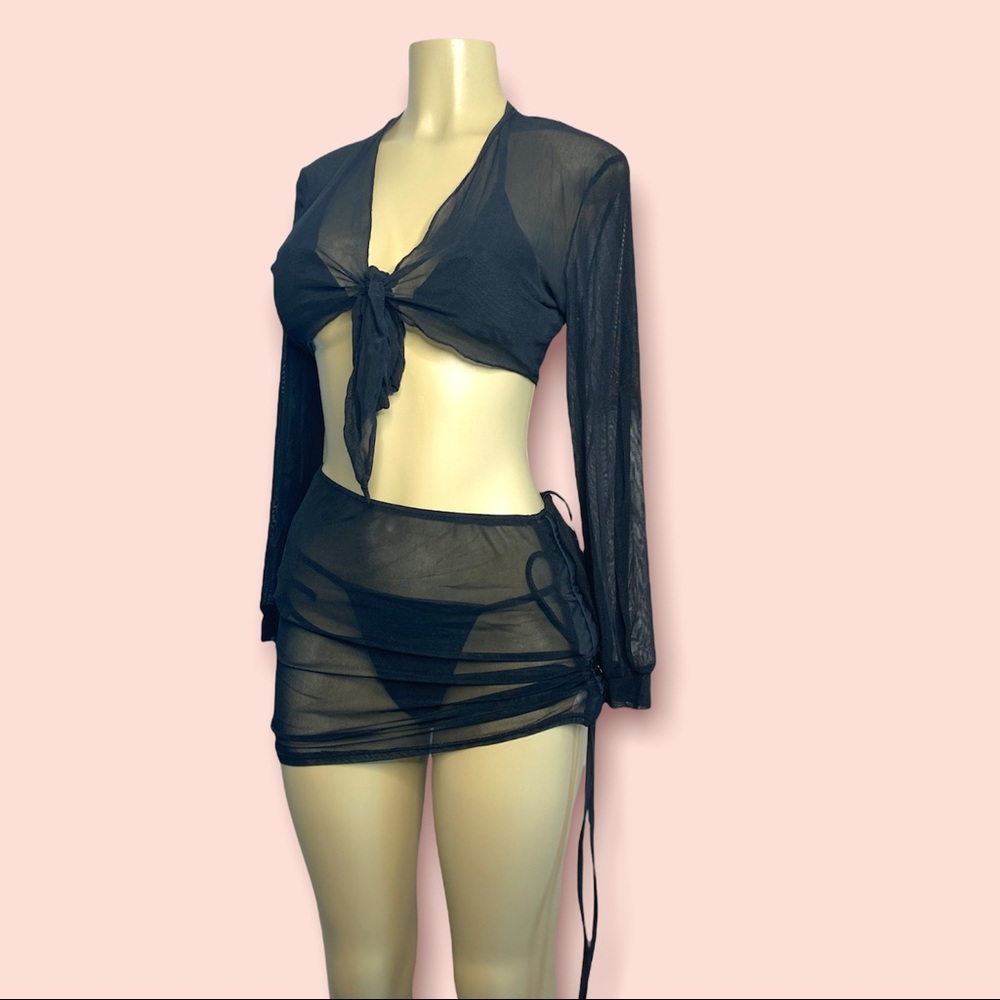 Two piece bathing suite w/ cover up